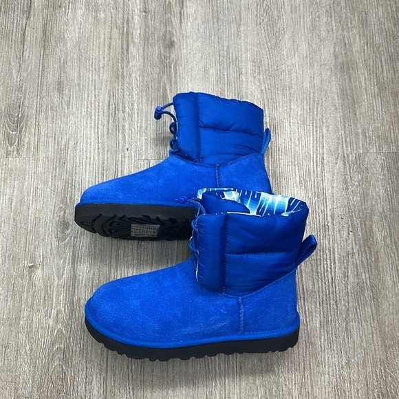 UGG® Classic Maxi Women's NWOB as is - Picture 7 of 9